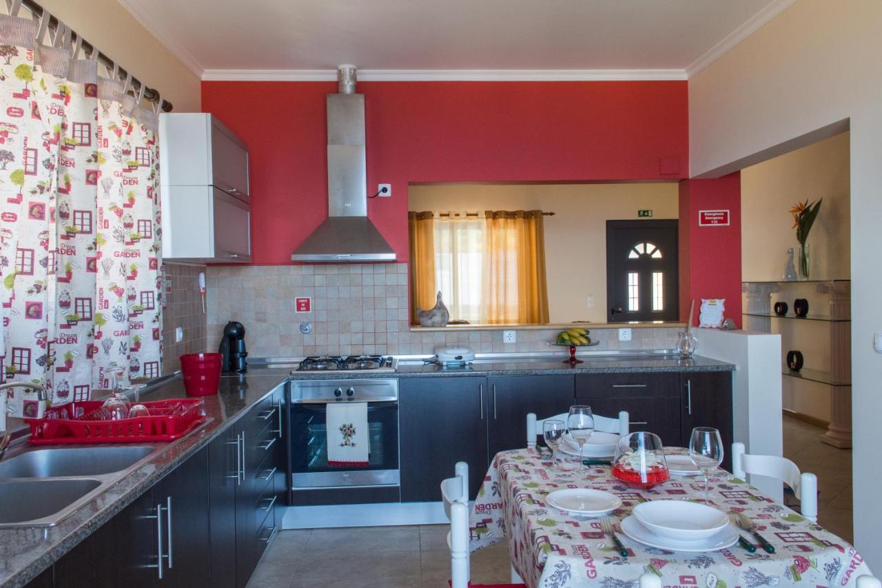 “Venik House” Sea_Mountains_Relaxing_Barbecue Apartment Funchal  Bagian luar foto