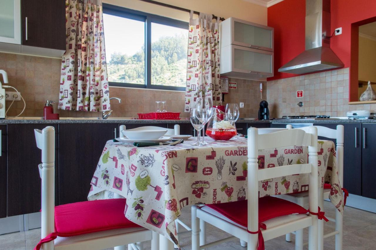 “Venik House” Sea_Mountains_Relaxing_Barbecue Apartment Funchal  Bagian luar foto