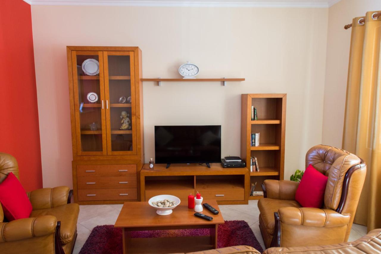 “Venik House” Sea_Mountains_Relaxing_Barbecue Apartment Funchal  Bagian luar foto